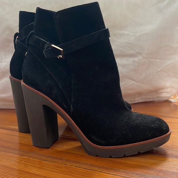 Kate Spade Black Velvet Ankle Booties.- Never Worn - Size 9.5 - Picture 3 of 10